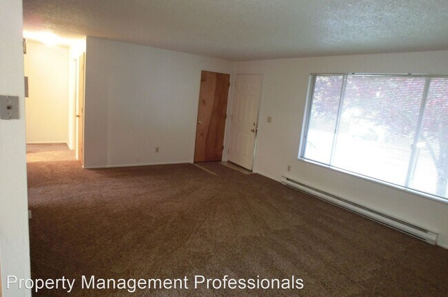 Building Photo - 2 br, 1 bath House - 910 NW C Street
