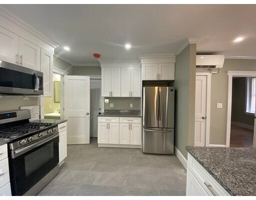 Foto del edificio - 131 Orleans St