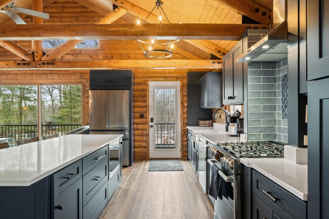 Building Photo - N1508 Wildwood Rd