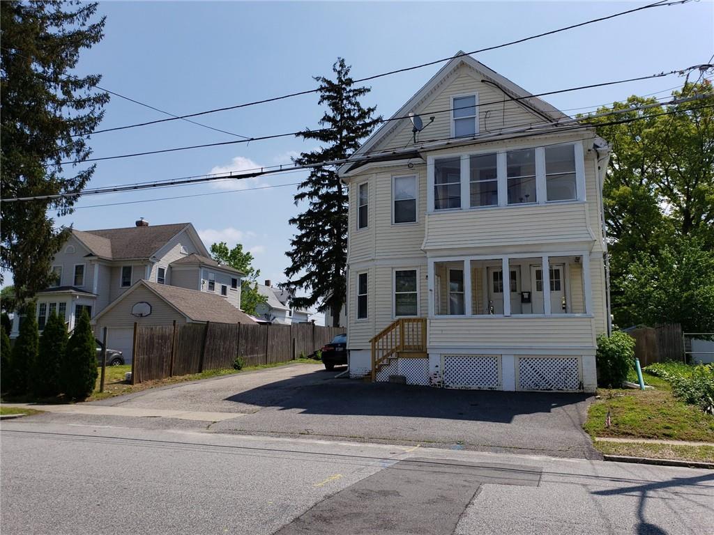 216 Garden St Unit 2, Cranston, RI 02910 Room for Rent in Cranston