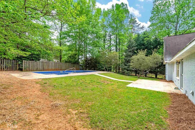 Foto del edificio - 3382 Berkshire Bend SE