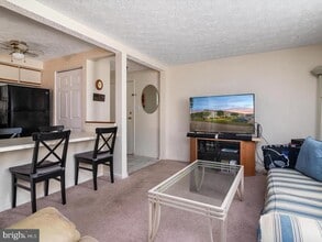 Building Photo - 8028 Abbey Ct