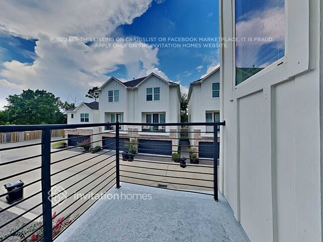 Foto del edificio - 710 Wilshire Brook Ln