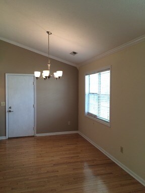 Building Photo - 3821 Fawn Creek Dr