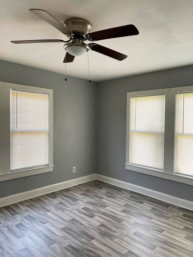 Foto del edificio - 7451 HICKS DAIRY RD