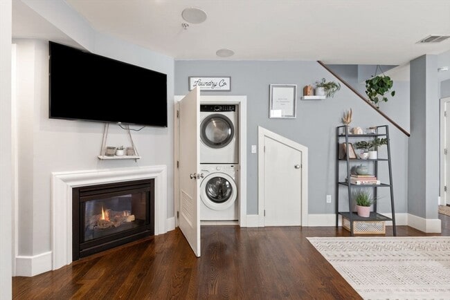 Foto del edificio - 12 Mohawk St