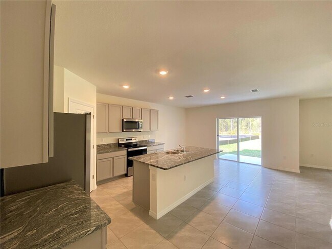 Building Photo - 113 Hickory Course Loop