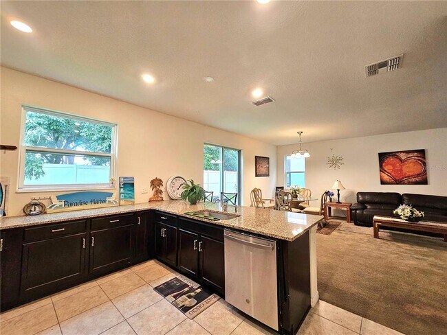 Foto del edificio - 8273 Artisan Way