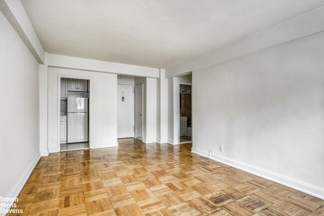Foto del edificio - 250 E 39th St