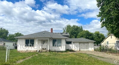 Building Photo - 2250 Austin Rd