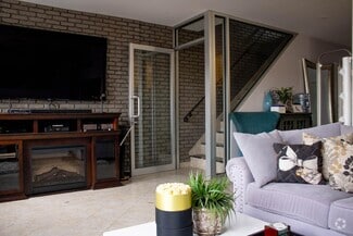 Building Photo - 1155 Welling Ct