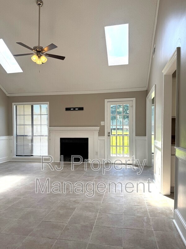 Building Photo - 4308 Ash Creek Cove