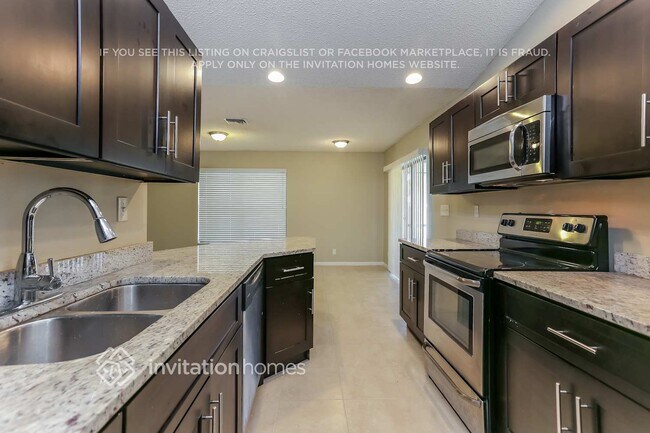 Building Photo - 6262 Adams St