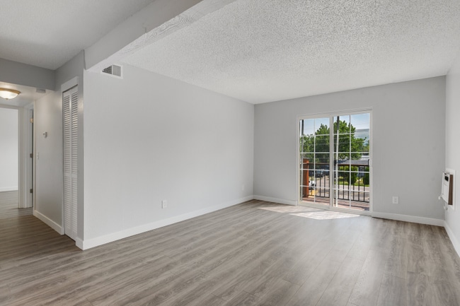 Building Photo - 16359 W 10th Ave