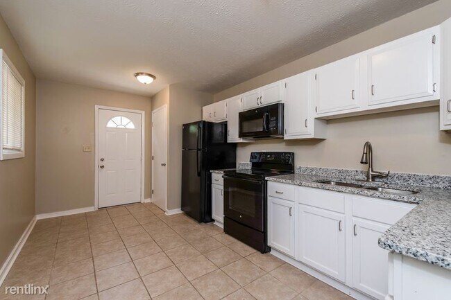 Building Photo - 3 br, 1 bath House - 3740 Shoreline Dr