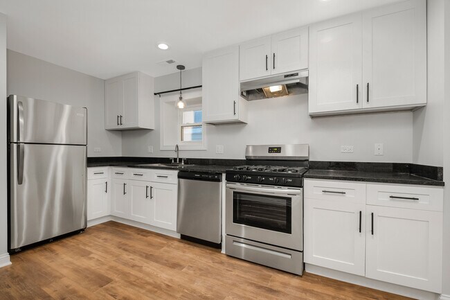 Foto del edificio - 2311 S Whipple St