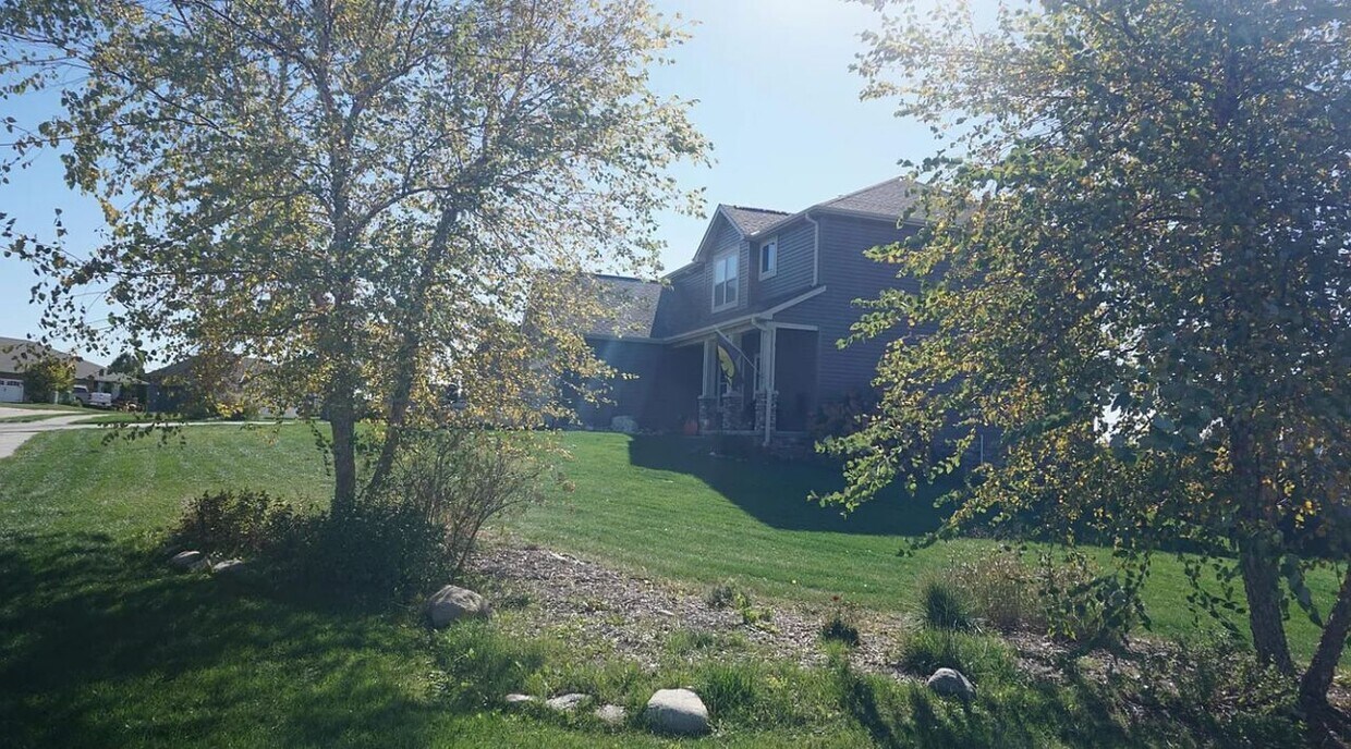 Foto principal - 15004 Cherry St