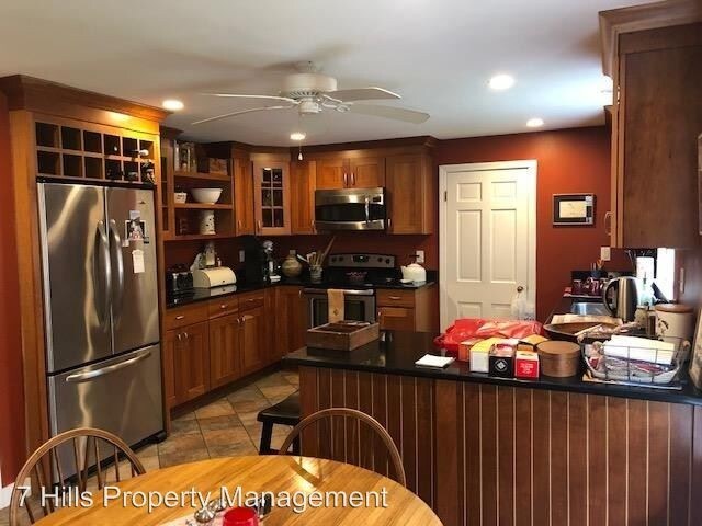Primary Photo - 4 br, 2.5 bath House - 20 Monroe Street