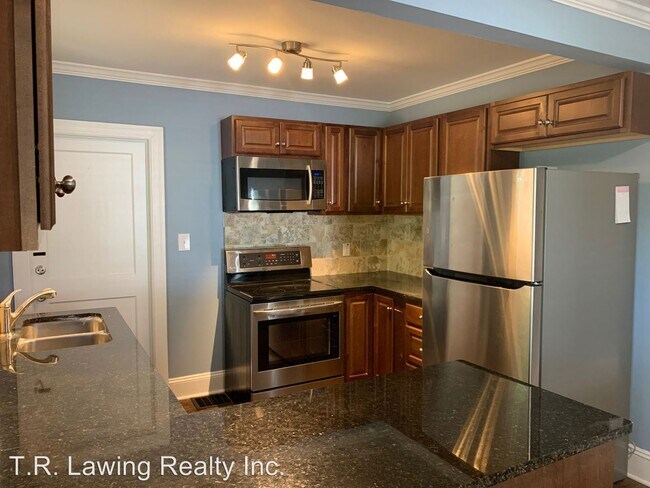Building Photo - 2 br, 1 bath House - 2611 Providence Road