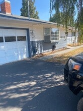 Building Photo - 3823 Kelley Dr