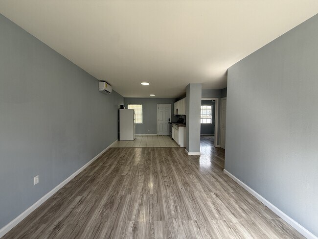 Building Photo - 3408 E Dr Martin Luther King Jr Blvd