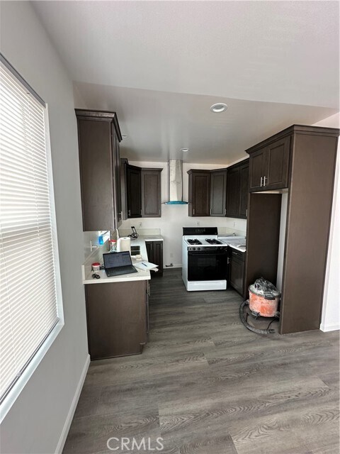 Building Photo - 796 Cherry Ave