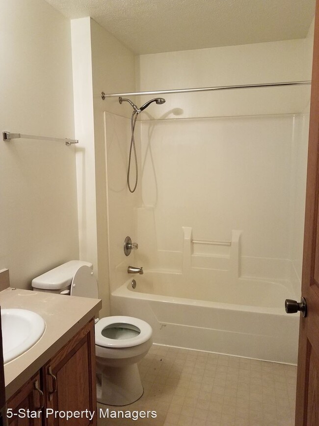 Building Photo - 3 br, 2 bath House - 1113 Garden Street