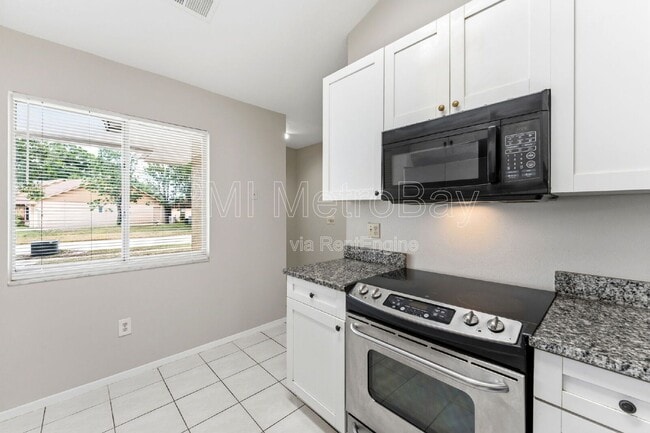 Building Photo - 3306 Laurel Dale Dr