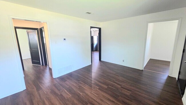 Foto del edificio - 2616 Marbella Ln