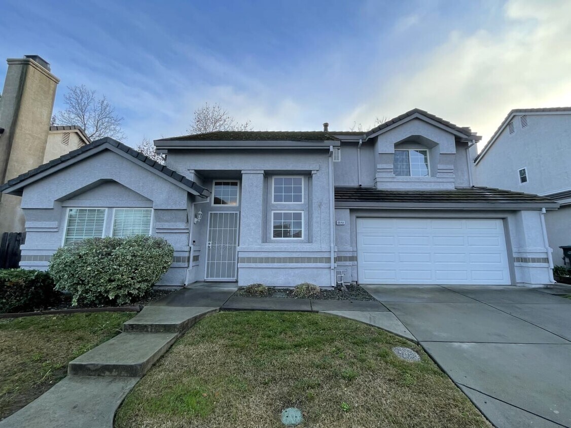 8848 Redwater Dr House Rental in Antelope, CA