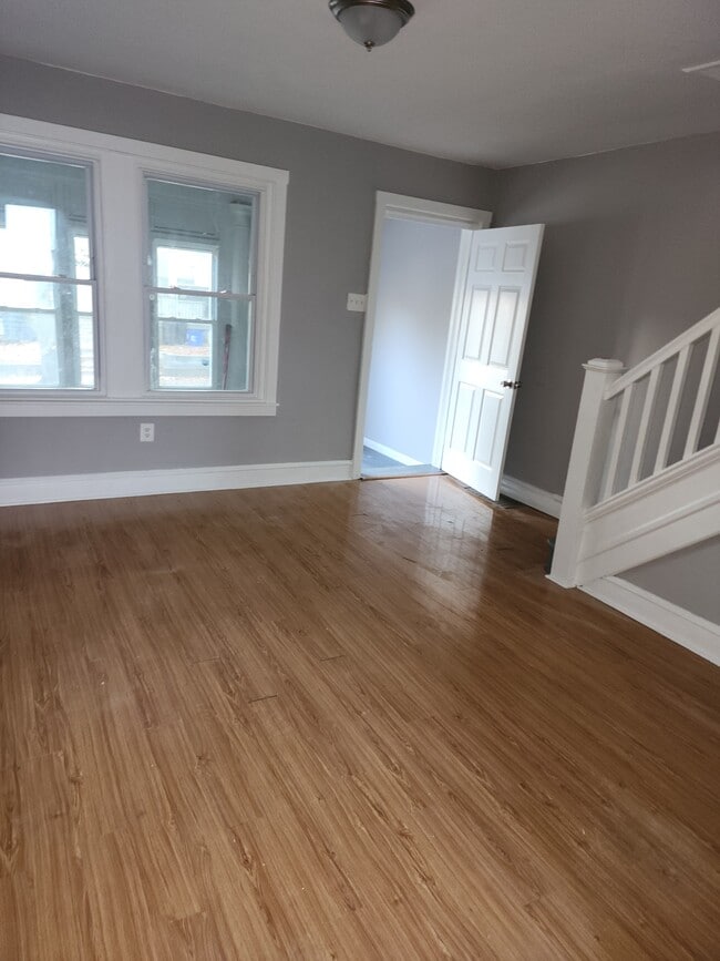 Photo - 2559 S Dewey St House