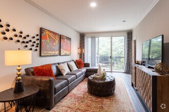 2BR, 2BA - 1190SF - Muse at SoCo