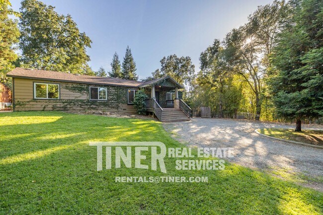 Foto del edificio - 6850 Hillside Dr