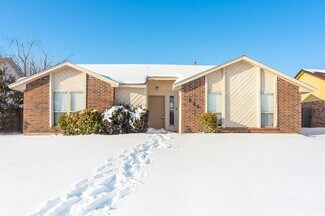 Building Photo - 609 NW 139th St