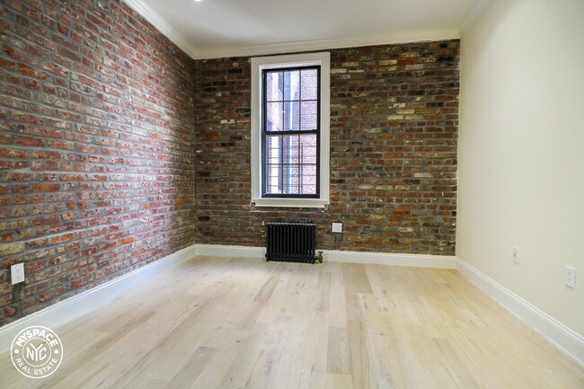 Building Photo - 920 Bushwick Ave