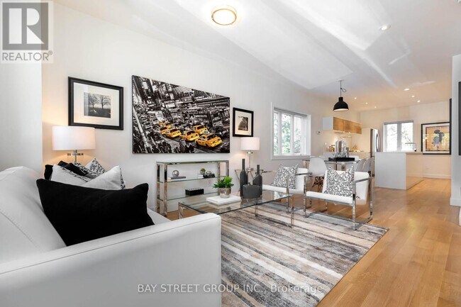 Photo du bâtiment - 173 Duplex Ave