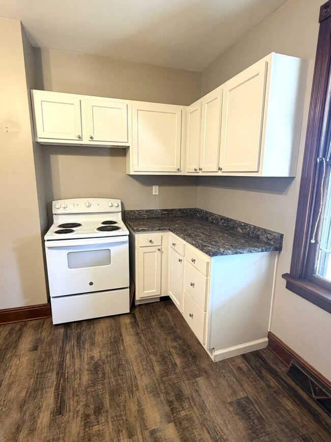 Building Photo - 432 Juniper St