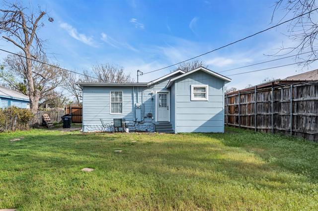Building Photo - 3024 Carnation Ave