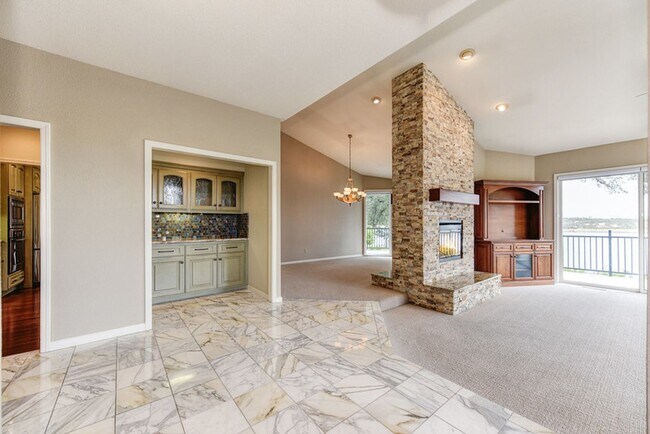 Building Photo - Amazing Rancho Murieta 3bd/2ba Townhouse w...