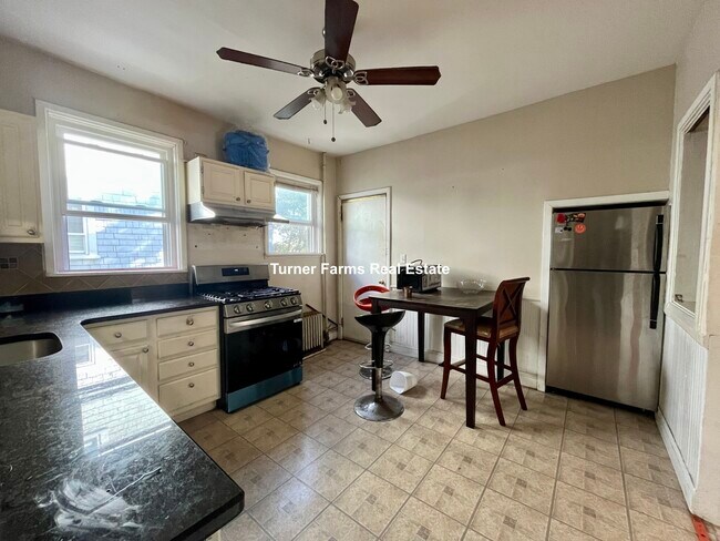 Foto del edificio - 49 Beech Glen St