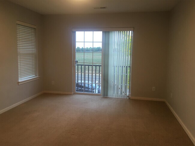 Foto del edificio - 7146 NE Cherry Dr