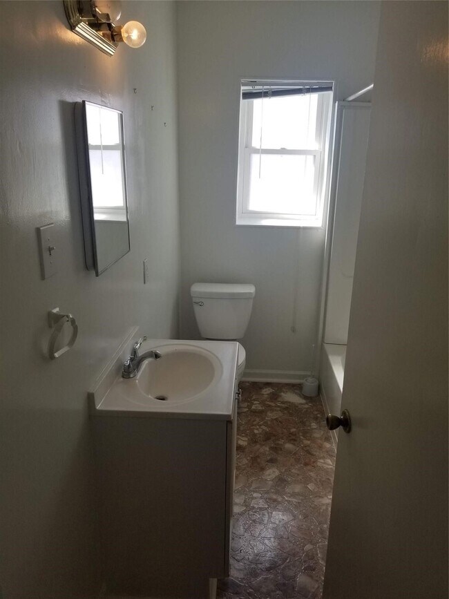 Foto del edificio - 2823 Cleburne St