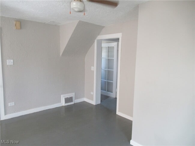 Building Photo - 1343 Churchill Rd