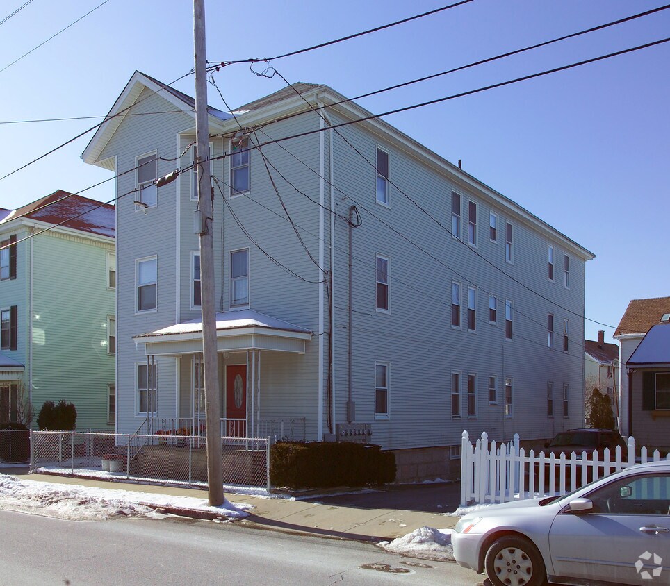 133 Quarry St, Fall River, MA 02723 Apartments in Fall River, MA
