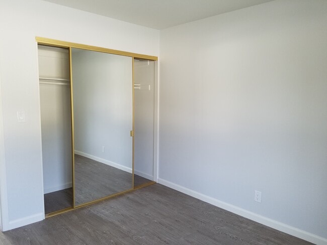 Bedroom - 11311 Tampa Ave