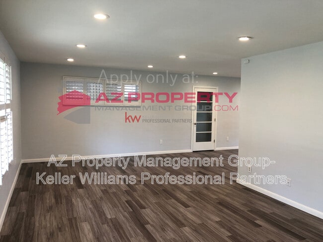 Building Photo - 4020 E Campbell Ave