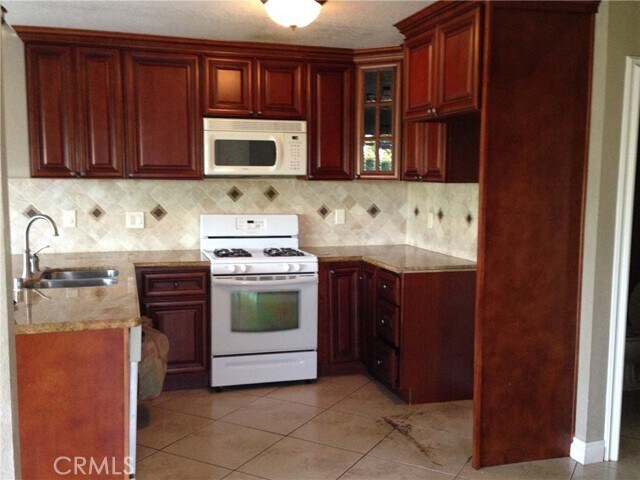 Foto principal - 1355 S Walnut St