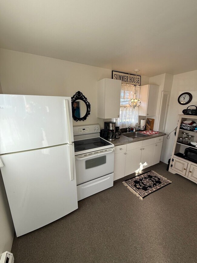 Foto del edificio - Charming Cottage in Newportville