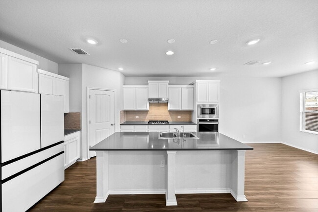 Photo - 6723 Shiraz Wy House