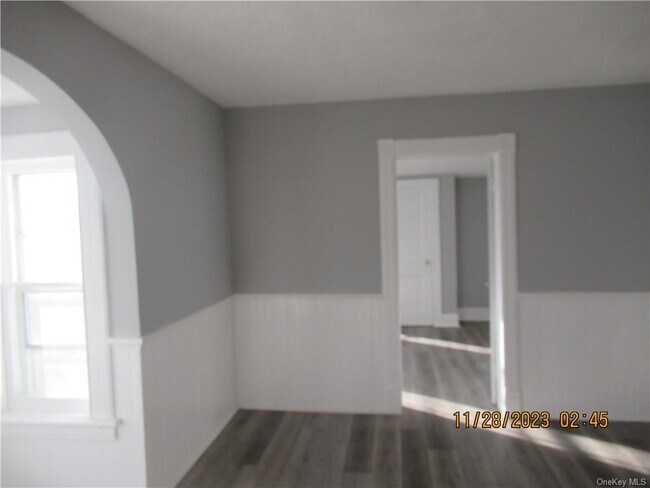 Building Photo - 11 Hanscom Ave